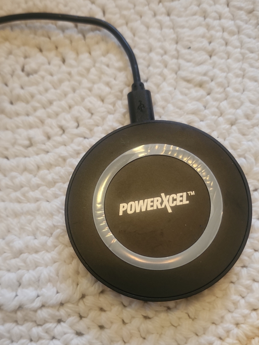 Black Wireless Charging Pad - Fast USB Charger With Charging Cord